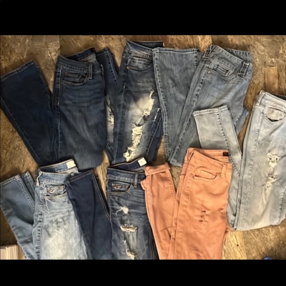 Junior’s Size 3 (7 Pcs) Denim Bundle - Picture 1 of 7